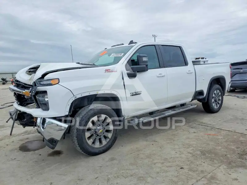 2025 Chevrolet Silverado фото