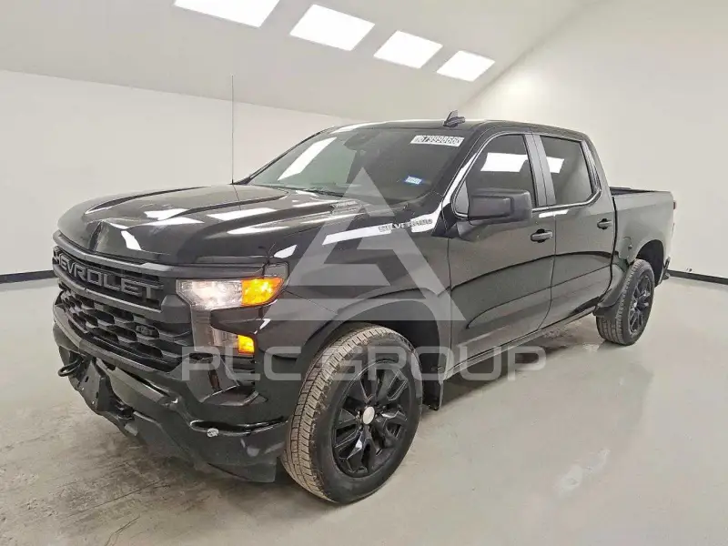 2025 Chevrolet Silverado фото