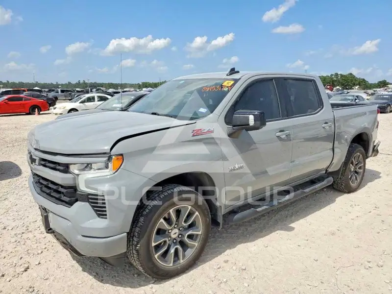 2025 Chevrolet Silverado photo