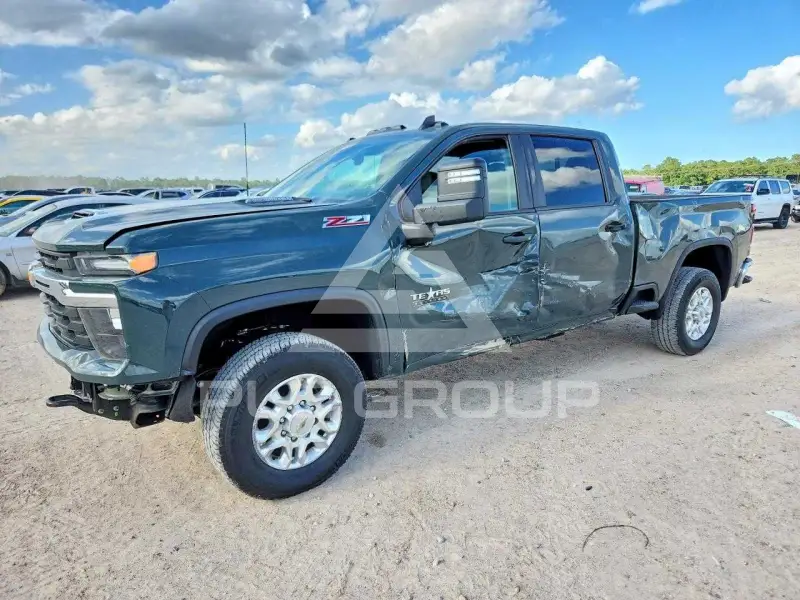 2025 Chevrolet Silverado фото