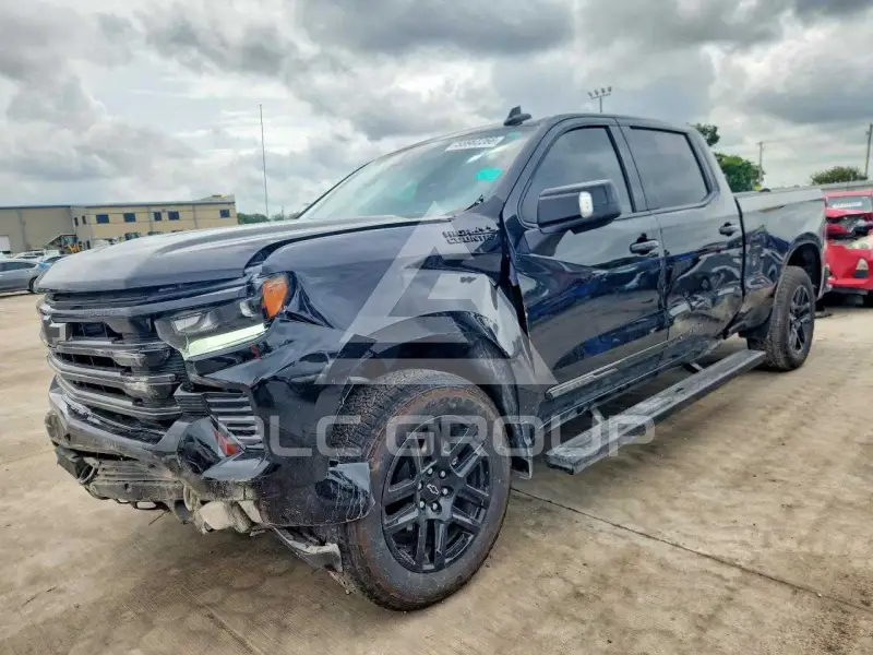 2025 Chevrolet Silverado фото