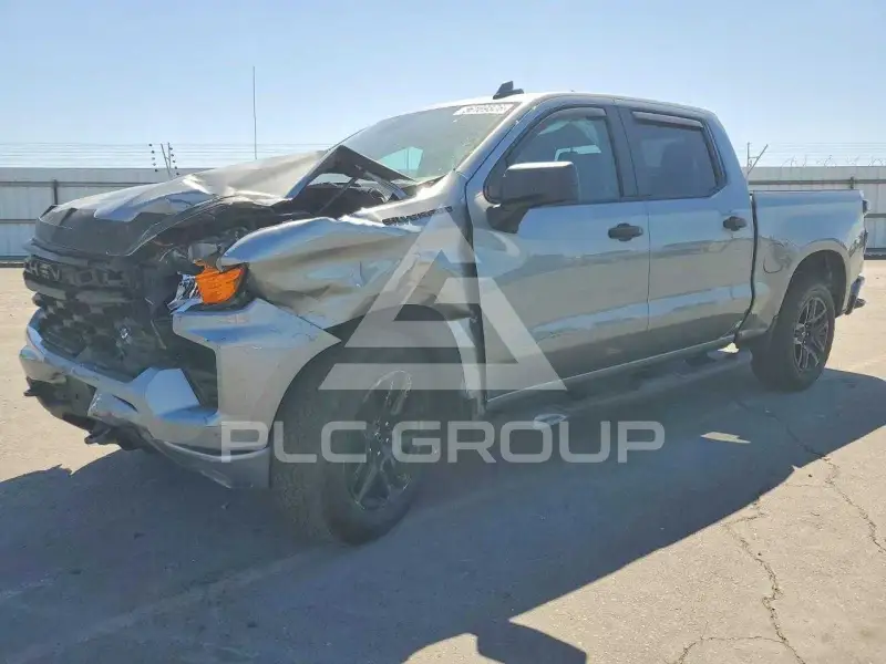 2025 Chevrolet Silverado photo