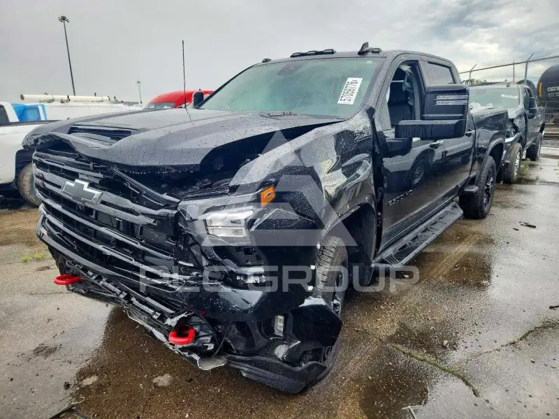 2025 Chevrolet Silverado фото