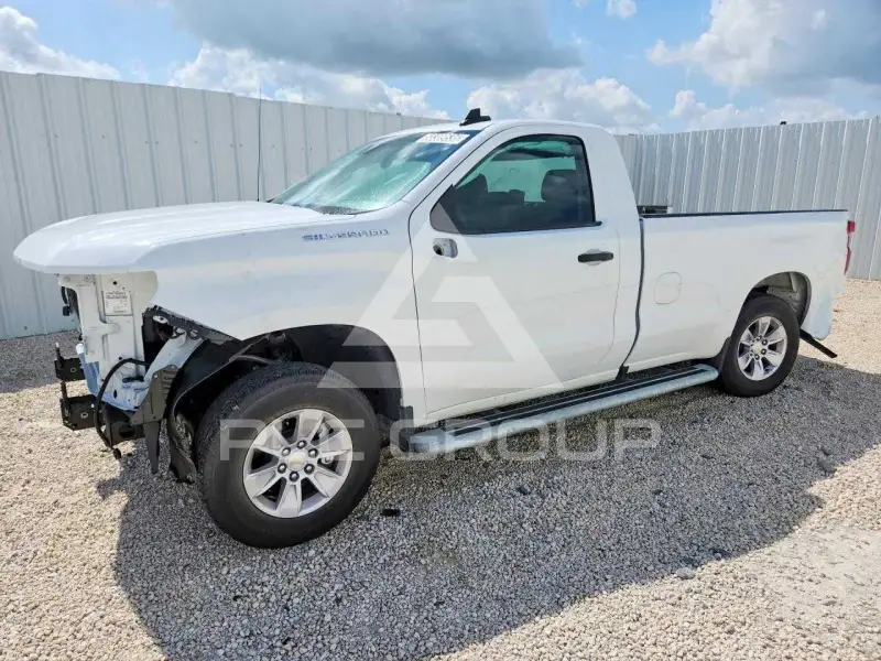2025 Chevrolet Silverado фото
