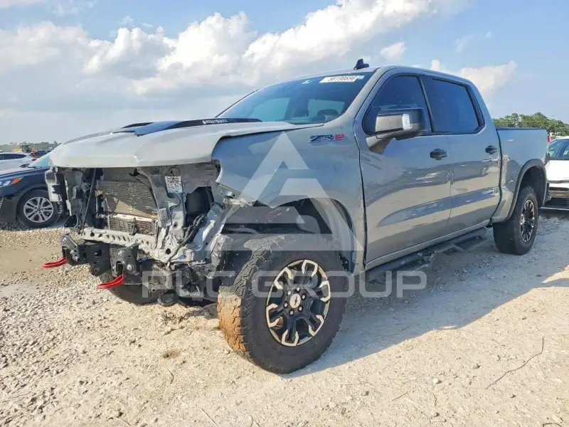 2025 Chevrolet Silverado фото