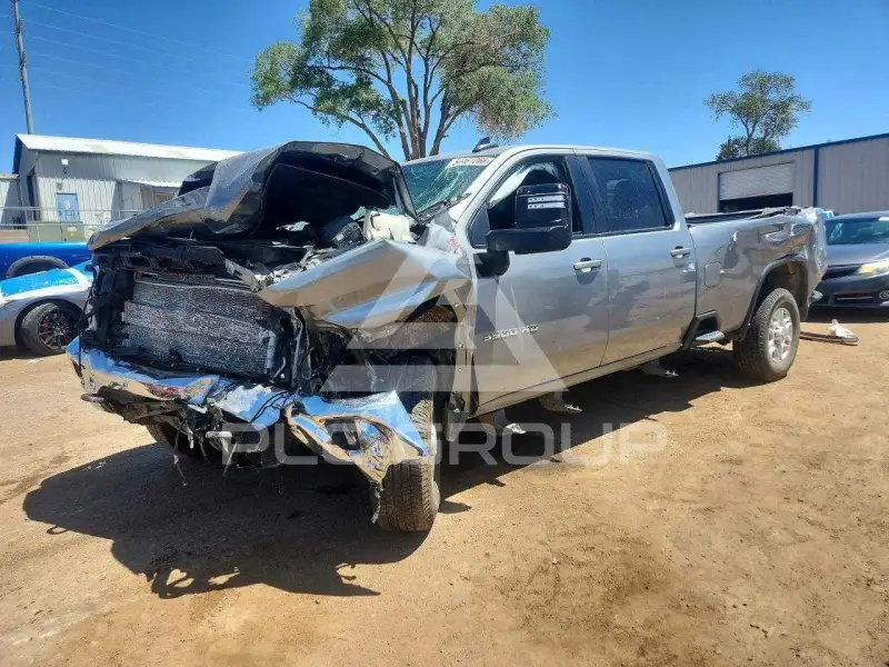 2025 Chevrolet Silverado фото