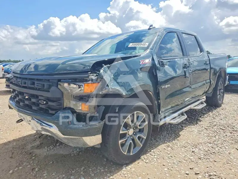 2025 Chevrolet Silverado photo