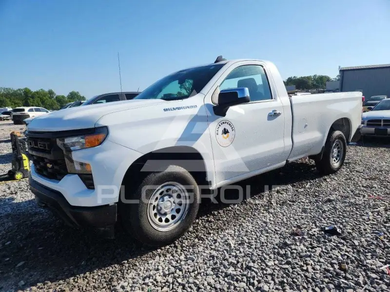 2025 Chevrolet Silverado photo