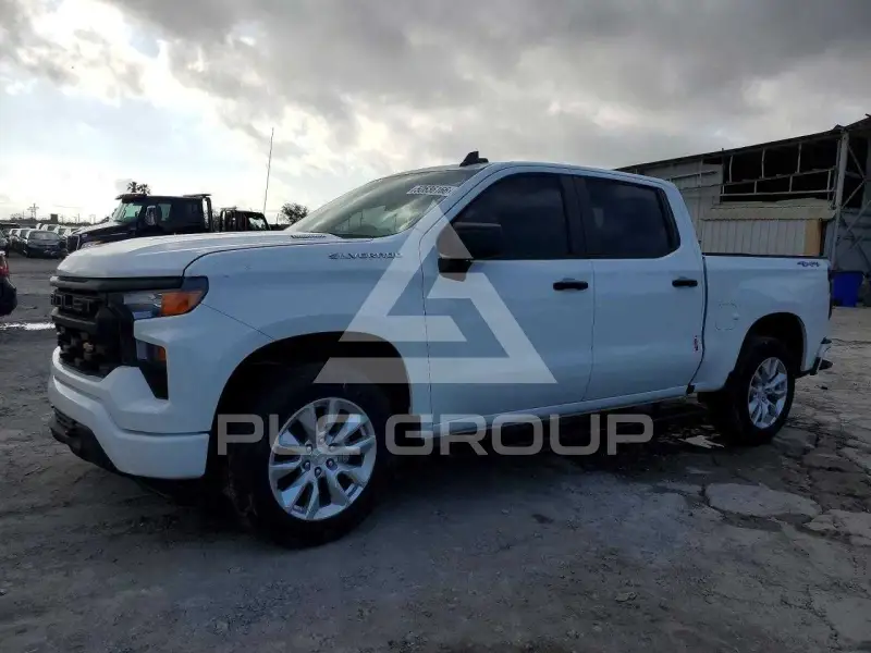 2025 Chevrolet Silverado фото