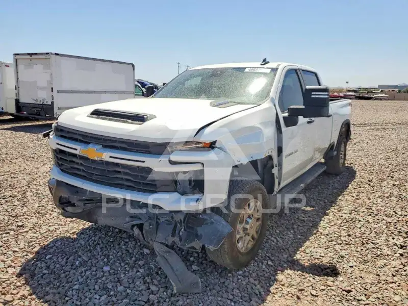 2025 Chevrolet Silverado фото
