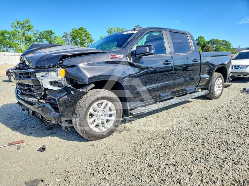 2025 Chevrolet Silverado photo