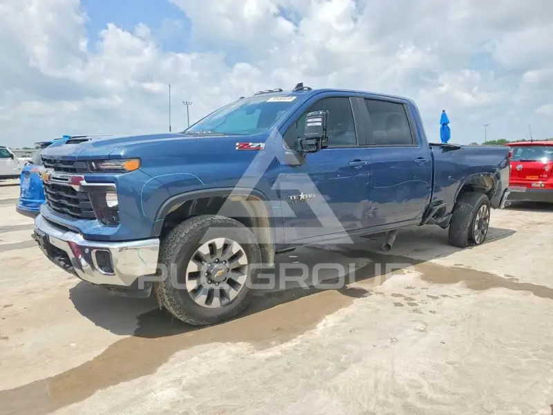 2025 Chevrolet Silverado фото