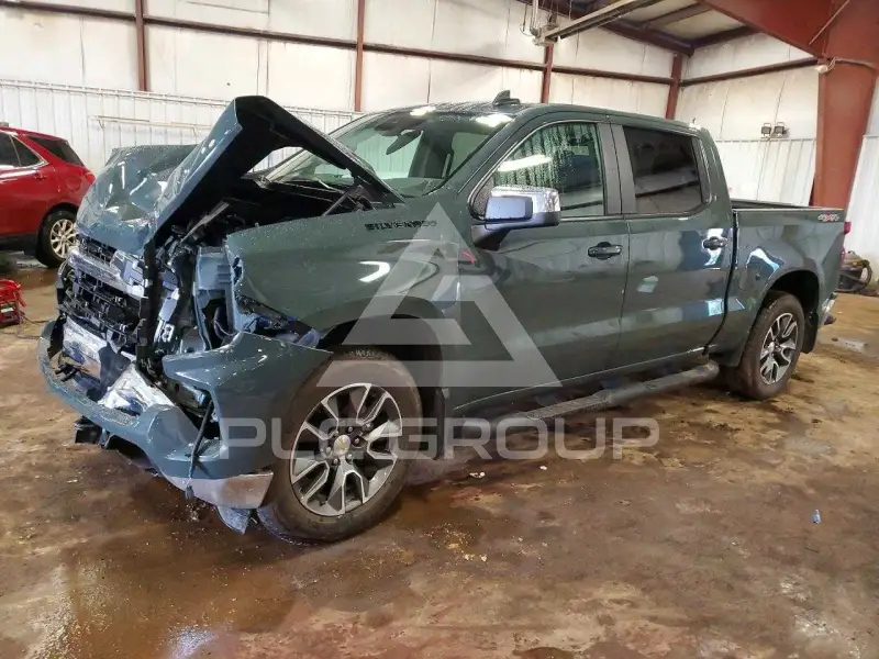 2025 Chevrolet Silverado photo