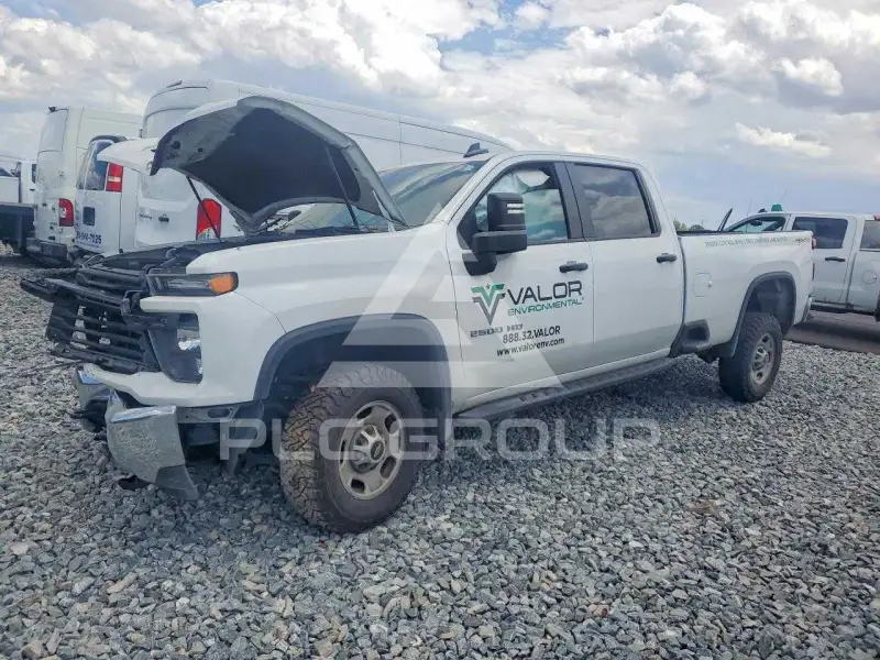2025 Chevrolet Silverado фото