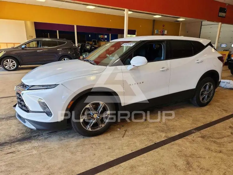 2025 Chevrolet Blazer фото