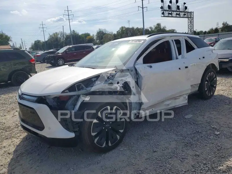2025 Chevrolet Blazer photo
