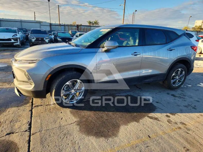 2025 Chevrolet Blazer фото