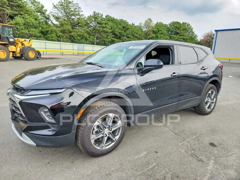 2025 Chevrolet Blazer фото