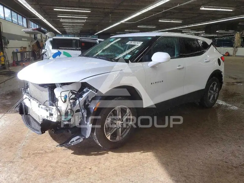 2025 Chevrolet Blazer фото