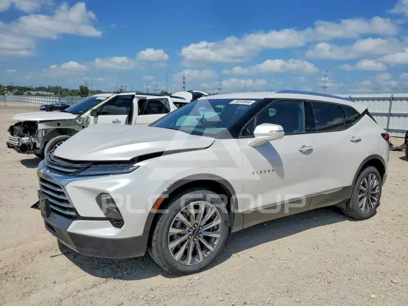 2025 Chevrolet Blazer фото
