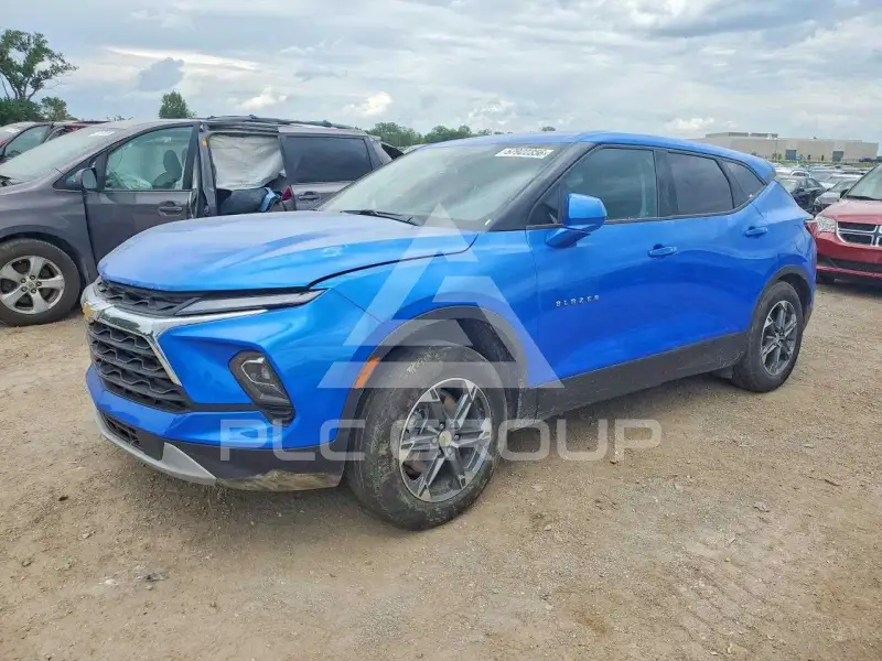 2025 Chevrolet Blazer photo