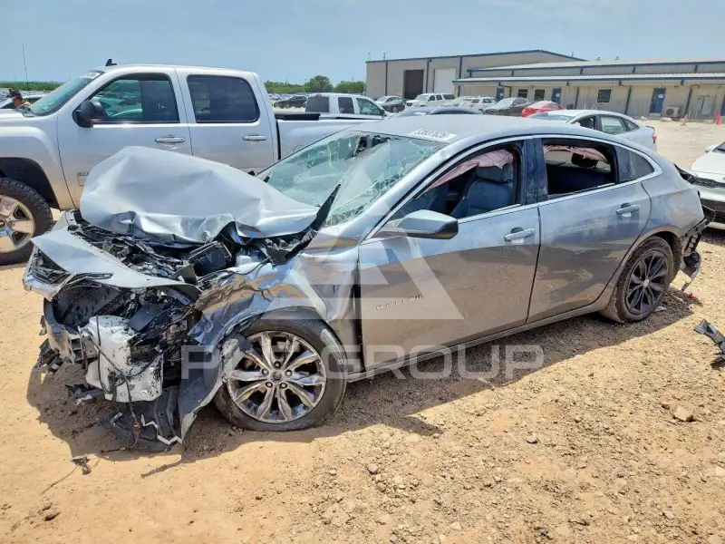 2025 Chevrolet Malibu photo