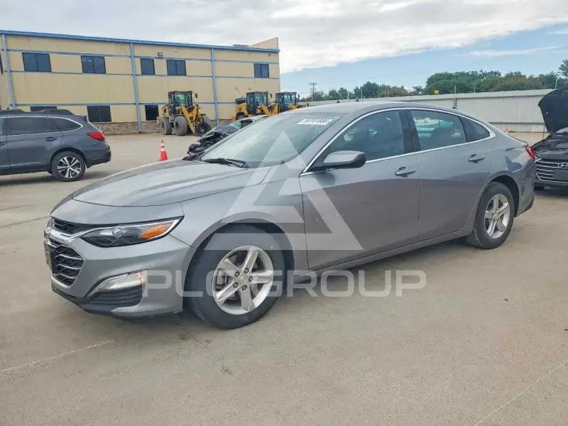 2025 Chevrolet Malibu photo