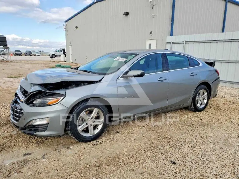 2025 Chevrolet Malibu photo