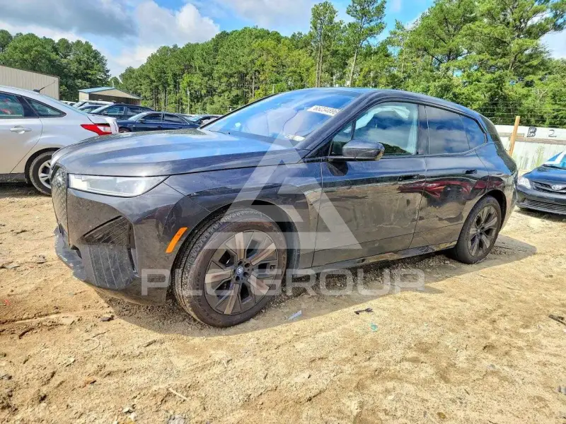 2025 BMW iX фото