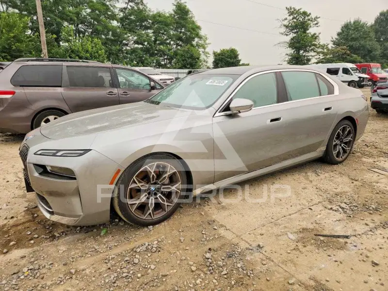 2025 BMW I7 фото