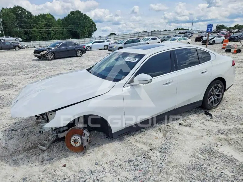 2025 BMW I5 photo