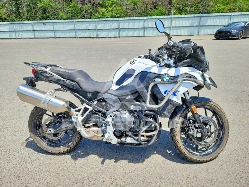 2025 BMW F800GS фото
