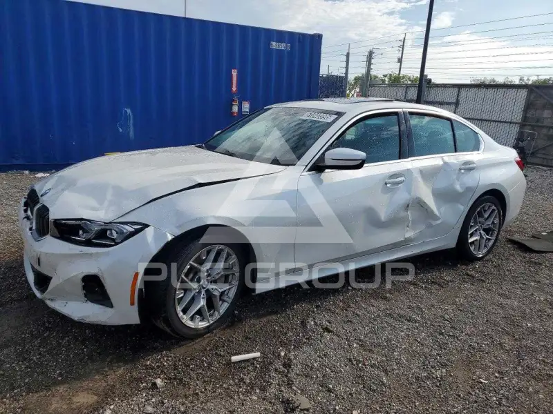 2025 BMW 330 фото