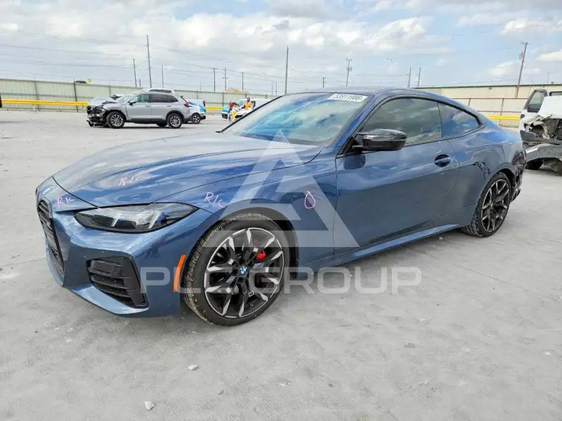 2025 BMW M4 фото