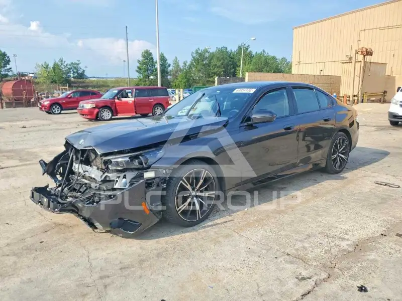 2025 BMW 540 фото