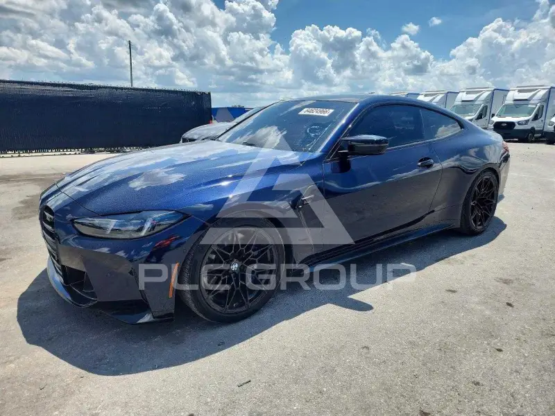 2025 BMW M4 photo