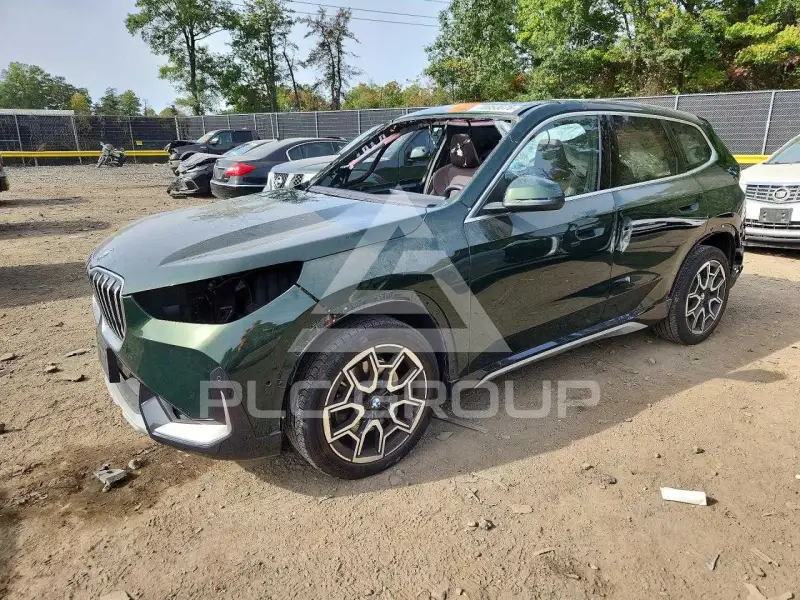 2025 BMW X1 photo