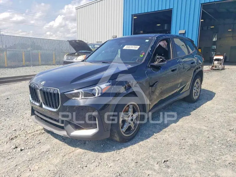2025 BMW X1 фото