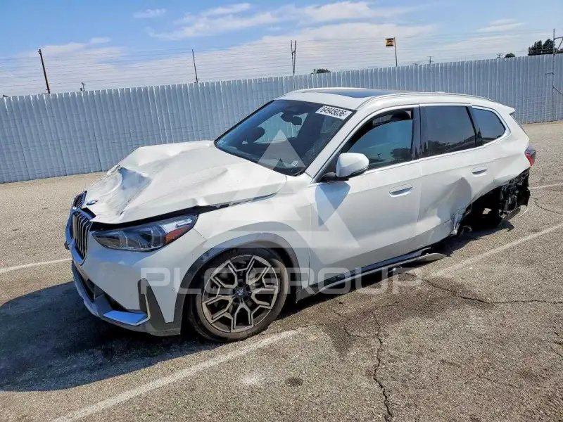 2025 BMW X1 photo