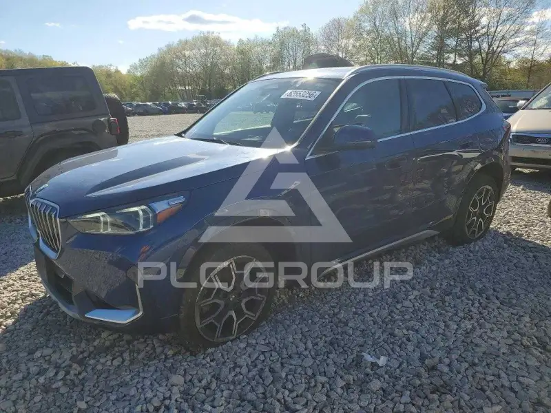 2025 BMW X1 фото