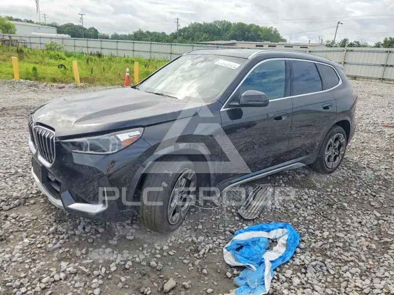 2025 BMW X1 фото