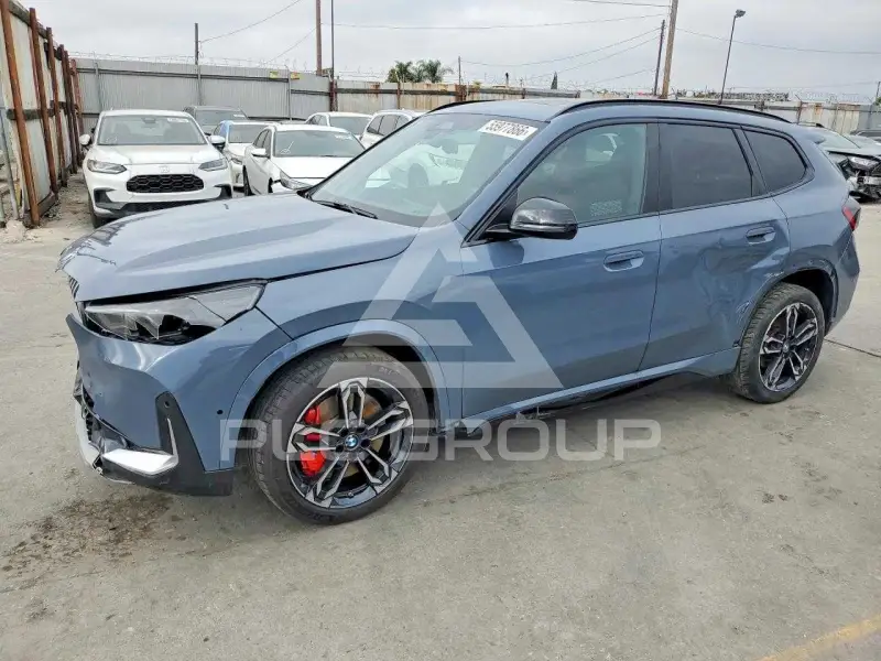 2025 BMW X1 photo