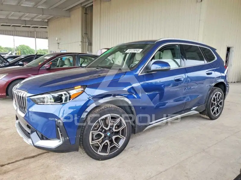 2025 BMW X1 фото