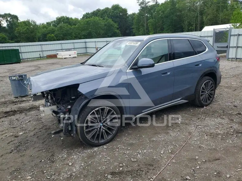 2025 BMW X1 фото