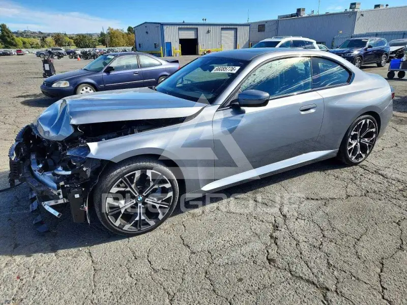 2025 BMW 230 фото