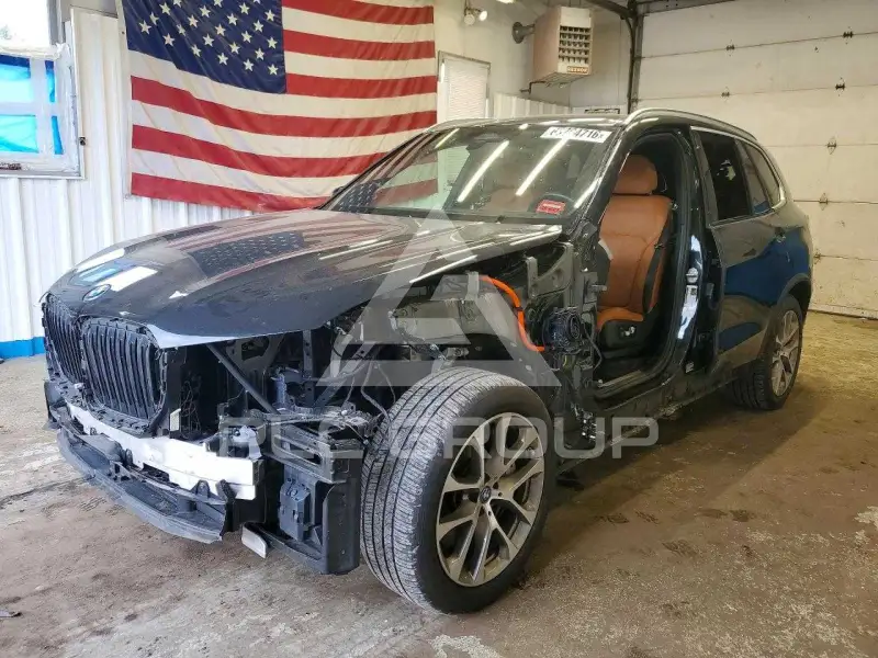 2025 BMW X5 photo