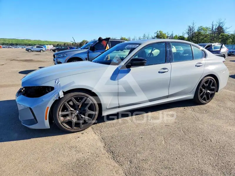2025 BMW 330 photo