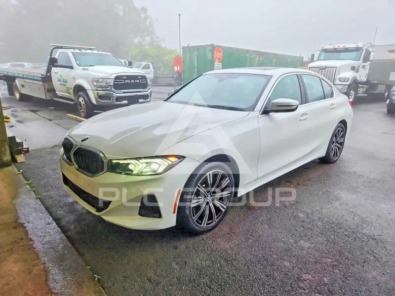 2025 BMW 330 фото