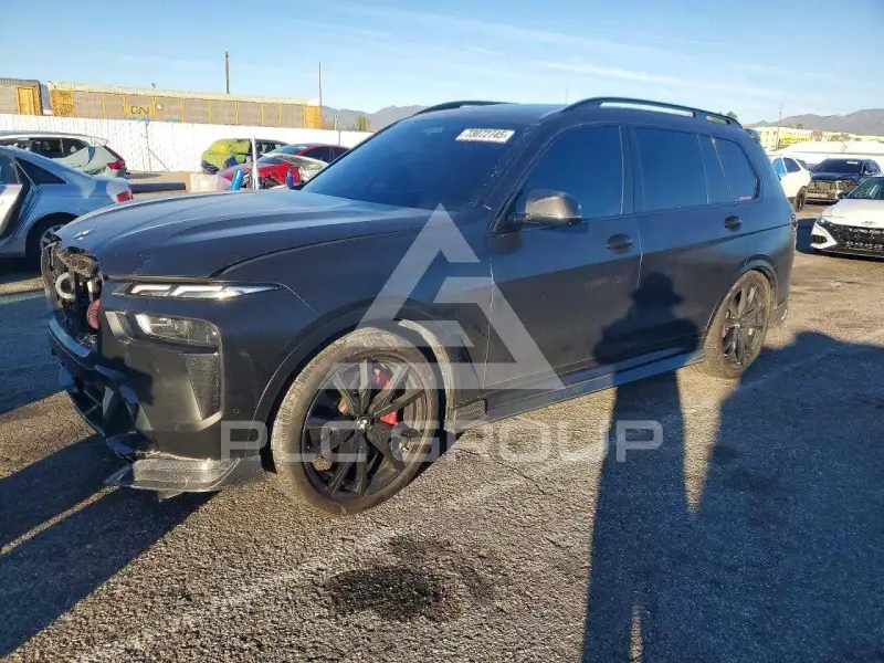 2025 BMW X7 фото