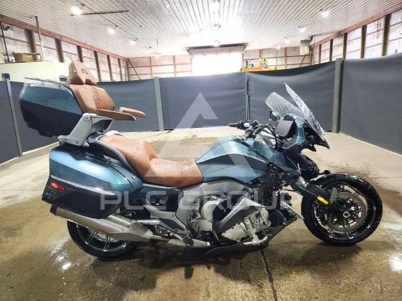 2025 BMW K1600 photo